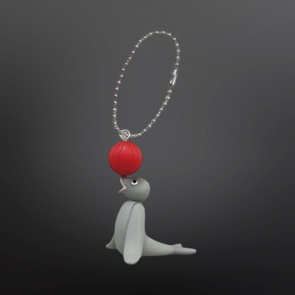 NIP Japanese Pingu Seal Figure Mascot Keychain Takara Tomy Arts 1” B15